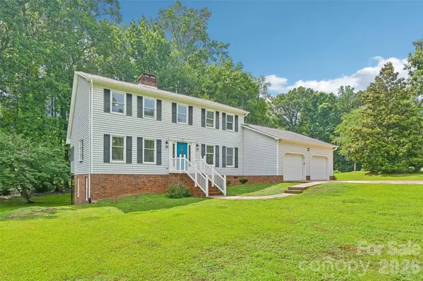 561 Briarwood RD, Lancaster, SC 29720