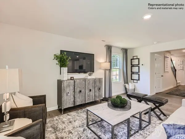 106 Gap Ridge LOOP #SFD 82, Statesville, NC 28625