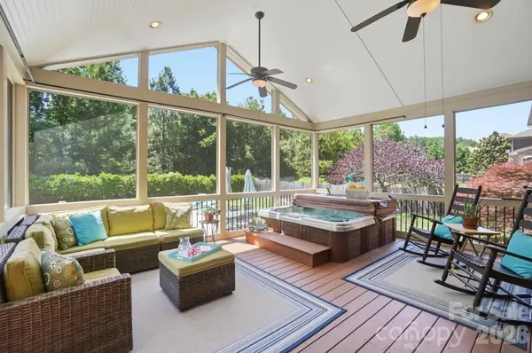 3219 Lakehurst XING, Matthews, NC 28104