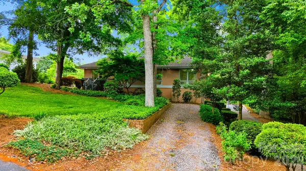 141 36th AVE NW, Hickory, NC 28601