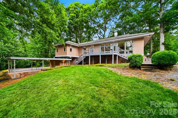 141 36th AVE NW, Hickory, NC 28601