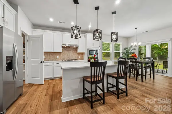 8137 Franklin Trail ST, Charlotte, NC 28227