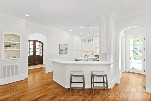 2427 Danbury ST, Charlotte, NC 28211