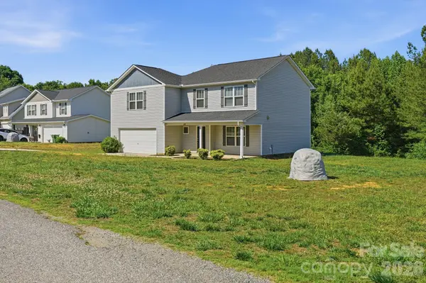 502 Coffeetree LN, Stanley, NC 28164