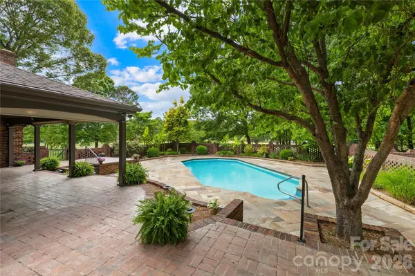 3765 Glenn Oaks DR, Maiden, NC 28650