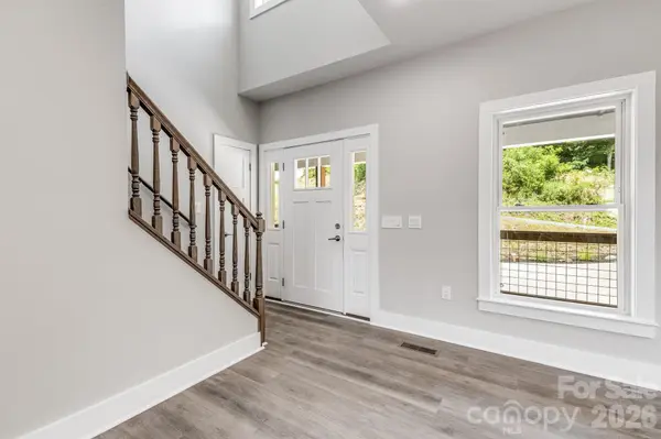 338 Espen RDG, Woodfin, NC 28804