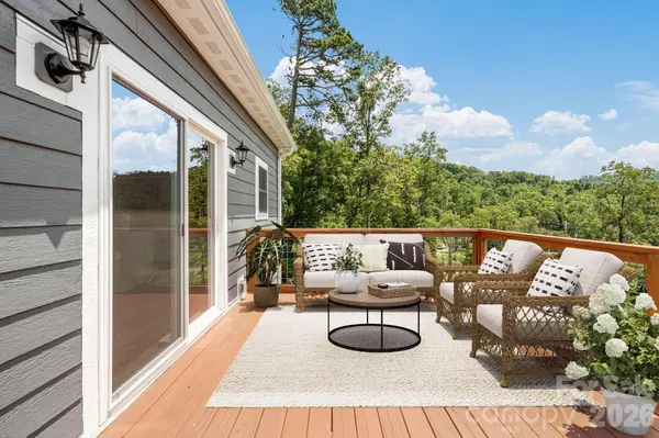338 Espen RDG, Woodfin, NC 28804