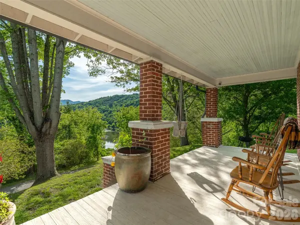 296 Roberts Hill RD, Marshall, NC 28753