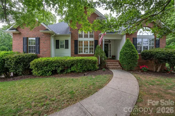 144 High Meadows RD, Advance, NC 27006