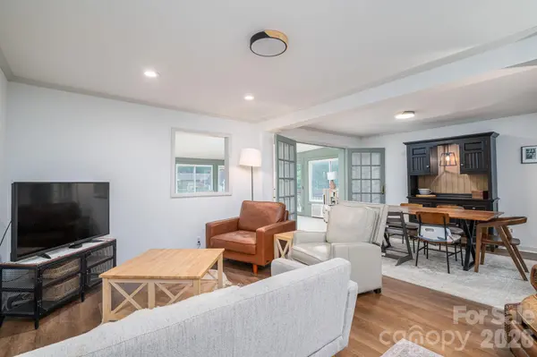 4012 Allison ST, Hickory, NC 28601