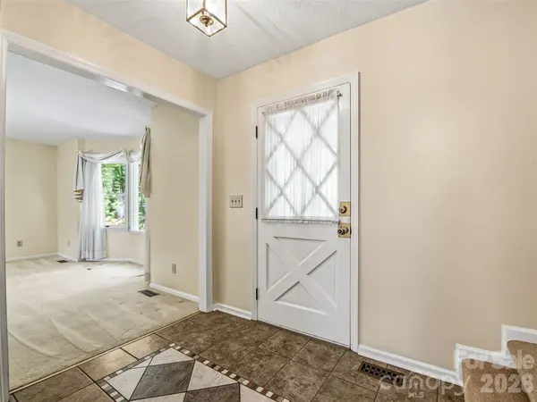 11 Woodmere DR, Arden, NC 28704