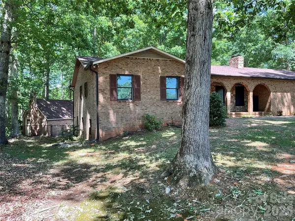 4474 Hall Dairy RD, Claremont, NC 28610