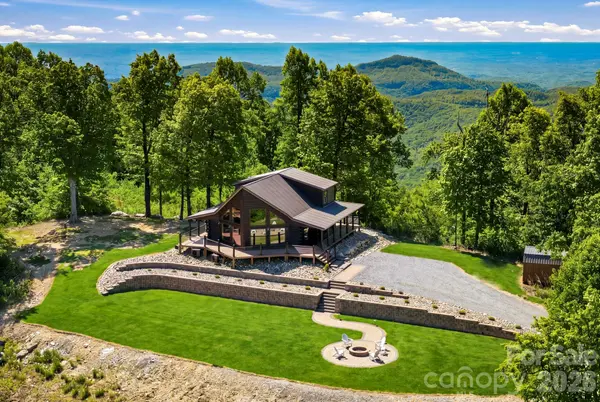 139 High Cliffs TRL, Black Mountain, NC 28711
