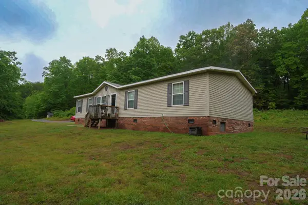 366 W Rocky LN, Dobson, NC 27017