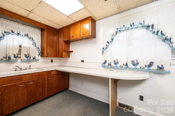 408 US Hwy 70A E HWY, Hildebran, NC 28637