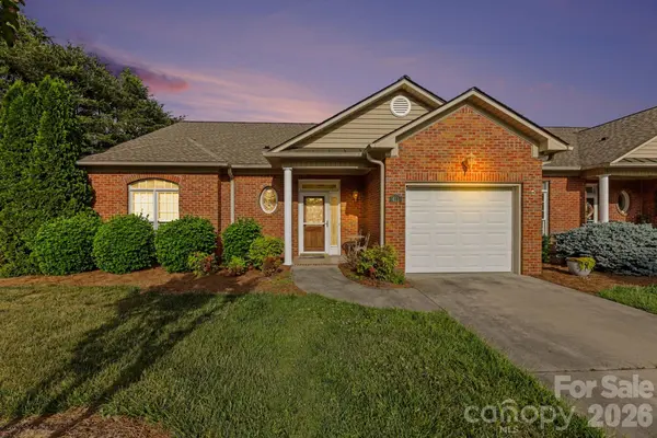 411 Northbridge DR, High Point, NC 27265