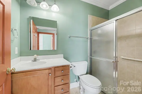 411 Northbridge DR, High Point, NC 27265