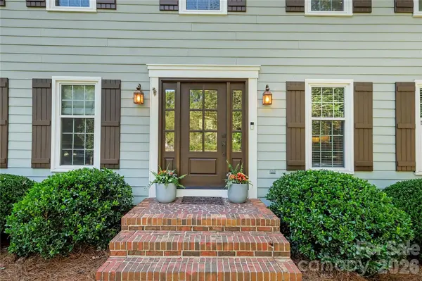 10428 South Hall DR, Charlotte, NC 28270