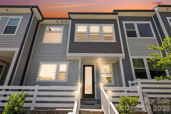908 Kinsey ALY,  Charlotte,  NC 28217