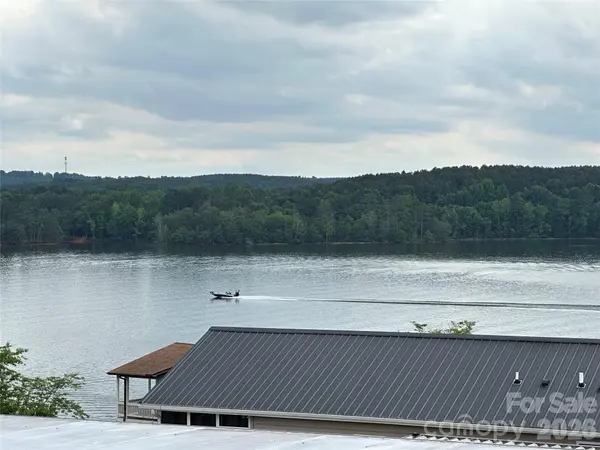 223 Grand View DR, New London, NC 28127