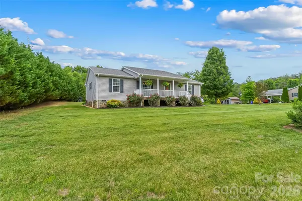 1498 Salem RD, Morganton, NC 28655