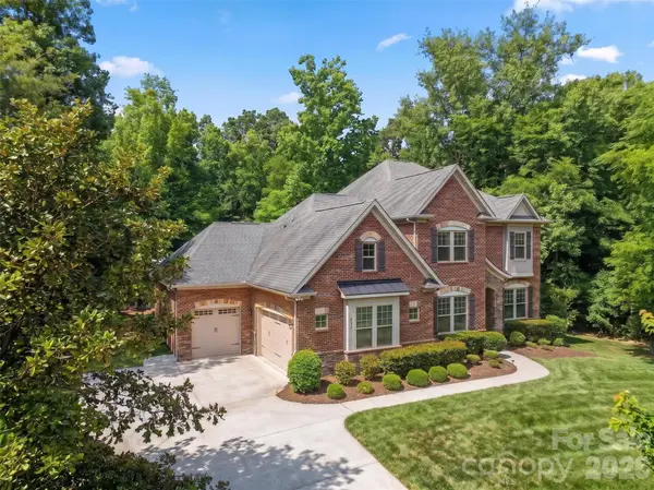1005 Kara CT, Matthews, NC 28104