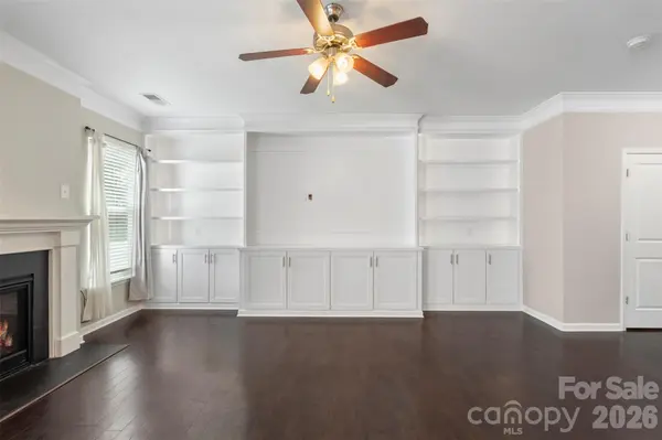 540 Rough Hewn LN, Rock Hill, SC 29730