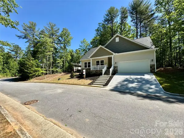 403 Scarlett Oak CT NE, Lenoir, NC 28605