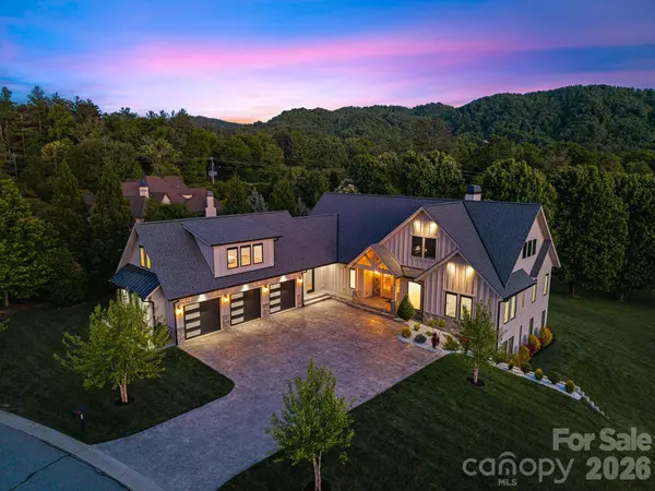 10 Autumn Leaf DR,  Fletcher,  NC 28732