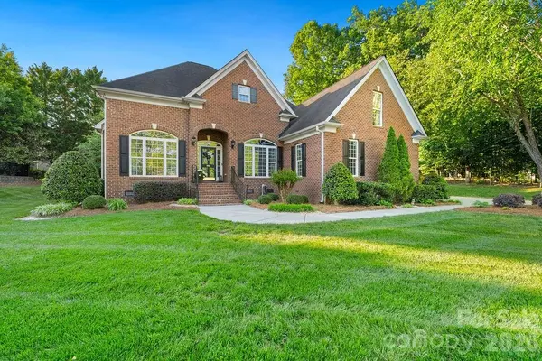 6912 Ellington Farm LN,  Mint Hill,  NC 28227