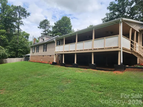 6093 Spartan DR, Hudson, NC 28638