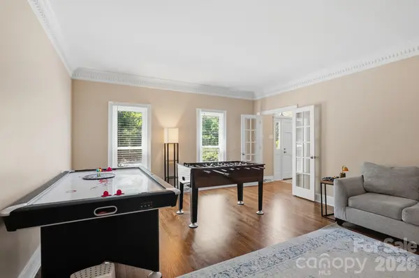 918 Hanover DR NW, Concord, NC 28027