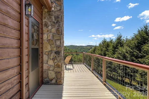 694 Boulder RD, Marshall, NC 28753