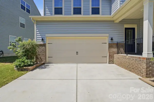 1551 Shannon Falls DR, Fort Mill, SC 29715