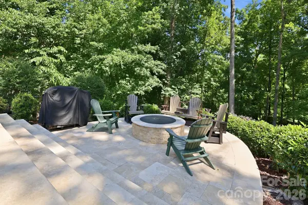 11710 Egrets Point DR, Charlotte, NC 28278