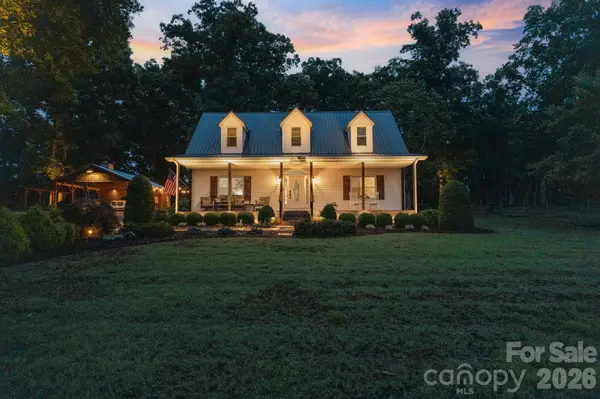 1744 Lowe DR, Catawba, NC 28609