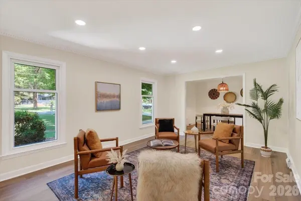 6221 Woodbridge RD, Charlotte, NC 28227