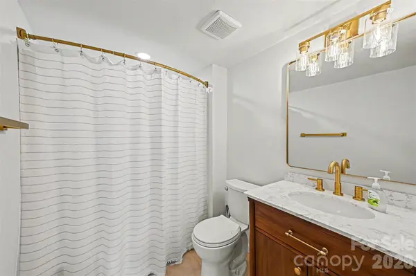 8129 Park Vista CIR, Charlotte, NC 28226