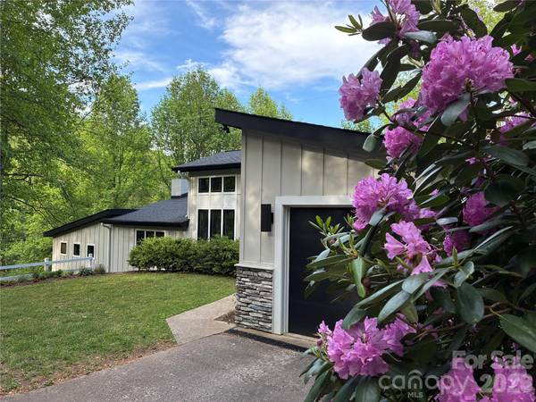 1452 S Country Club DR, Cullowhee, NC 28723