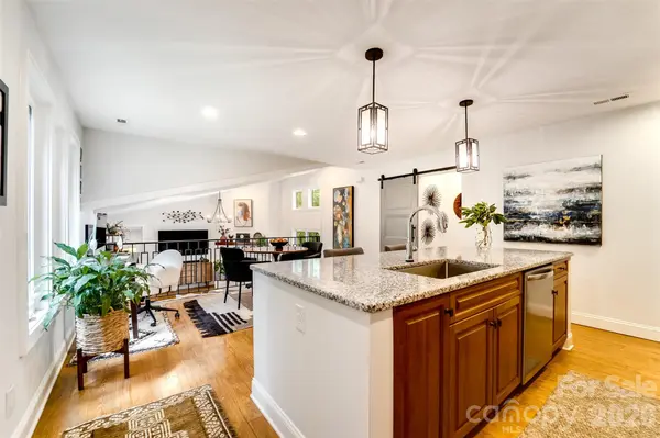 1452 S Country Club DR, Cullowhee, NC 28723