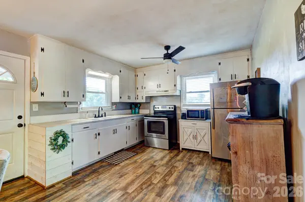 630 Old Stubbs RD, Cherryville, NC 28021
