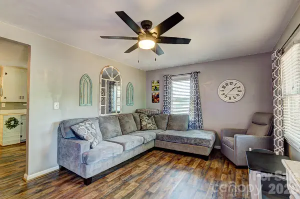 630 Old Stubbs RD, Cherryville, NC 28021