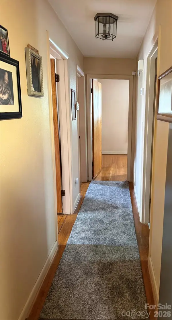 9108 Wilson Heights AVE, Hildebran, NC 28637