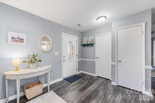 4914 Glenbrier DR, Charlotte, NC 28212