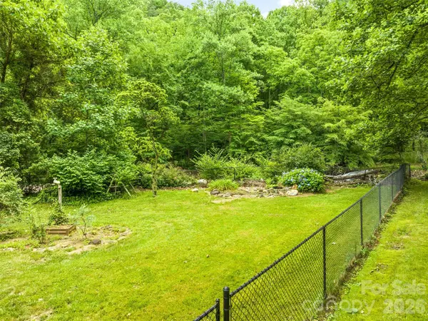 449 Little East Fork RD, Canton, NC 28716