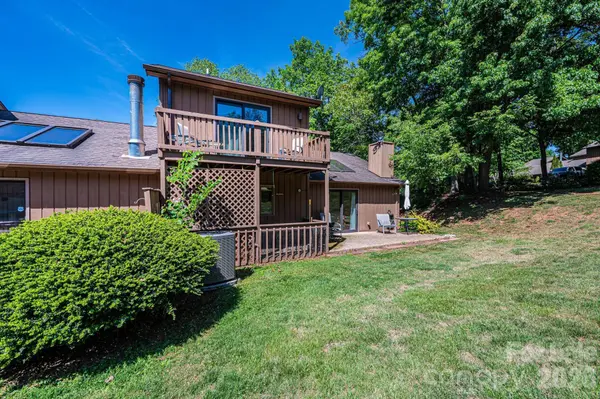 1759 12th ST NE, Hickory, NC 28601