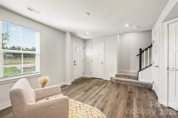 1414 Newell Towns LN, Charlotte, NC 28262
