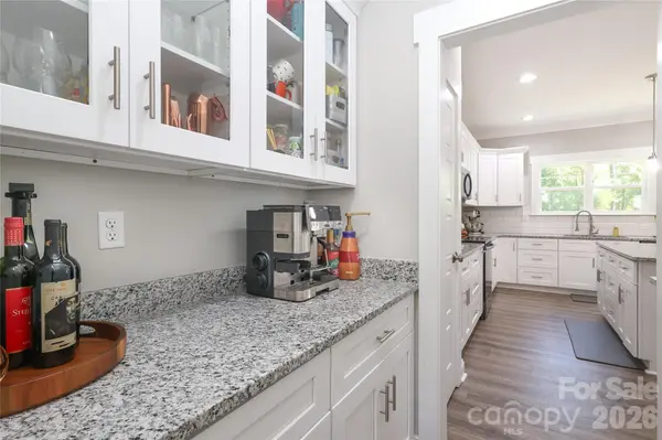 10105 Greenwood CT, Charlotte, NC 28215