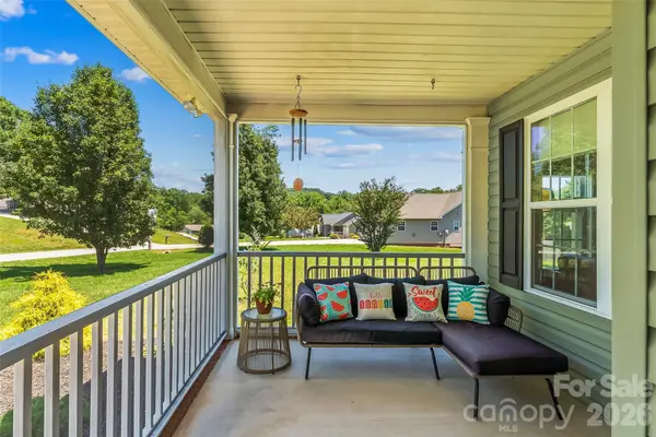 2103 Olde Pond CT SE, Hudson, NC 28638