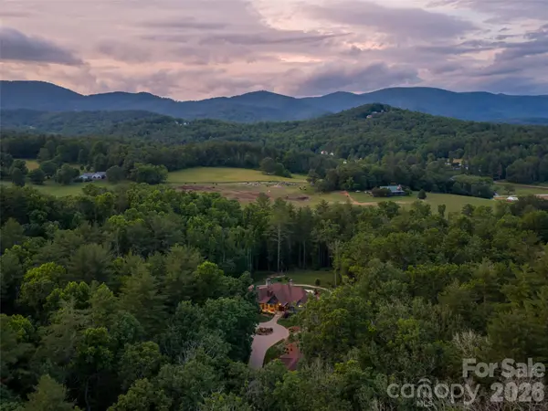 151 Bridgewater DR, Fletcher, NC 28732